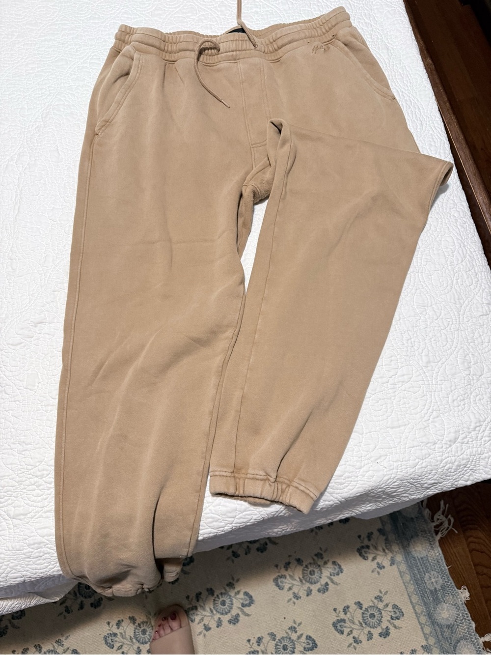 Hollister Men's Tan Drawstring Joggers